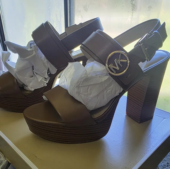 Michael Kors Brown Platform Sandals with Chunky Block Heel - Picture 4 of 6